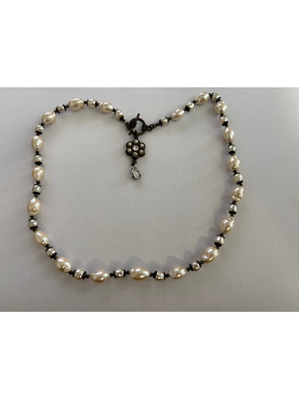 Vintage Tommassini Pearl Necklace Toggle Clasp